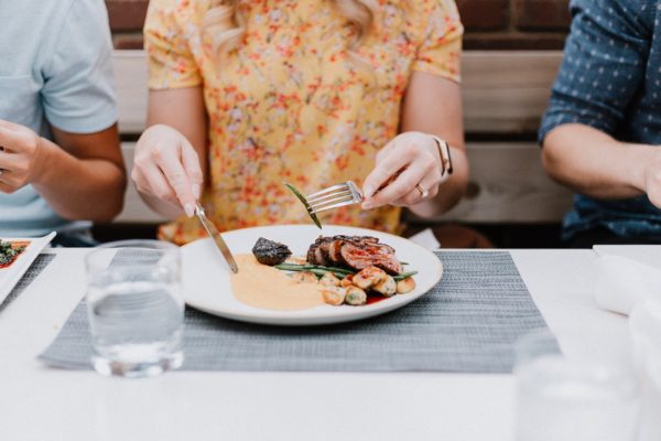 physiotherapy, massage therapy, registered dietitian and chiropractic services in Ottawa, Canada